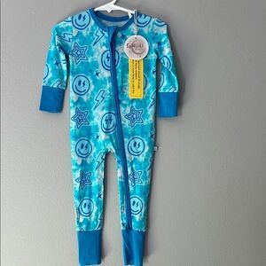 NWT snuggle bums blue sticker print